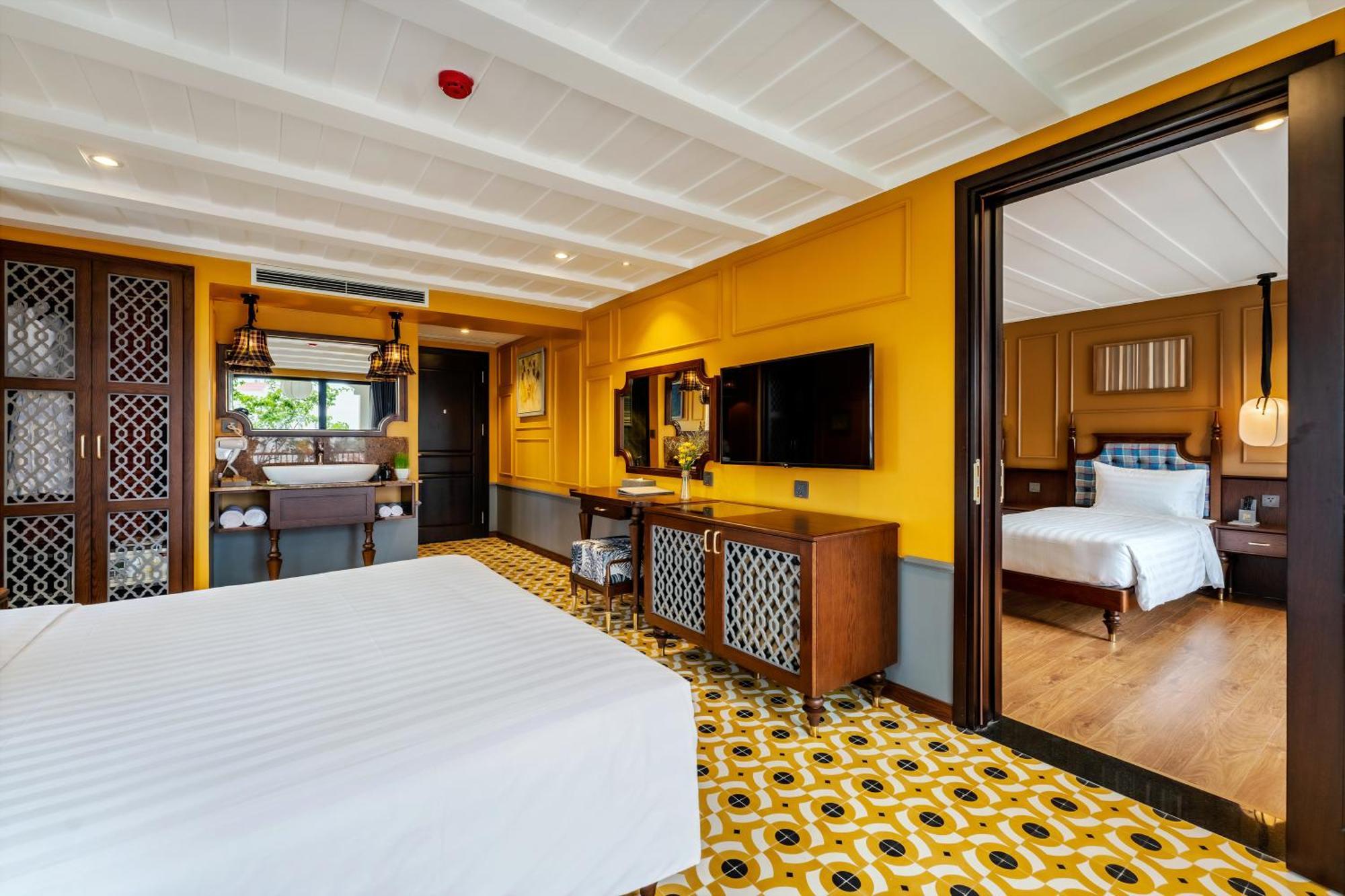Son Hoi An Boutique Hotel & Spa Room photo Suite