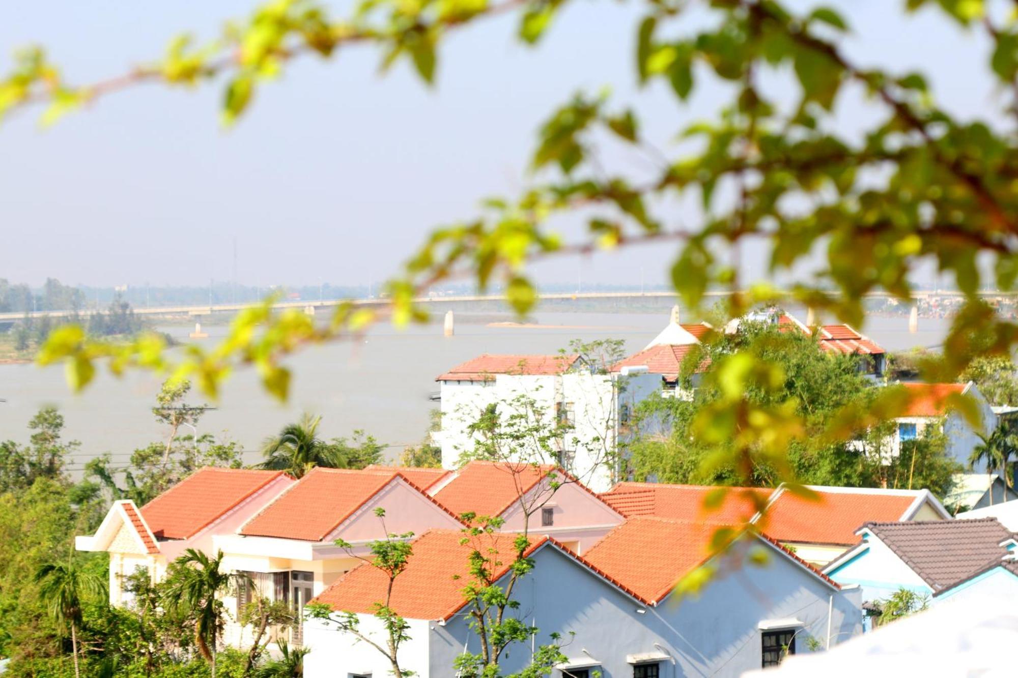 Son Hoi An Boutique Hotel & Spa Room photo View of the town