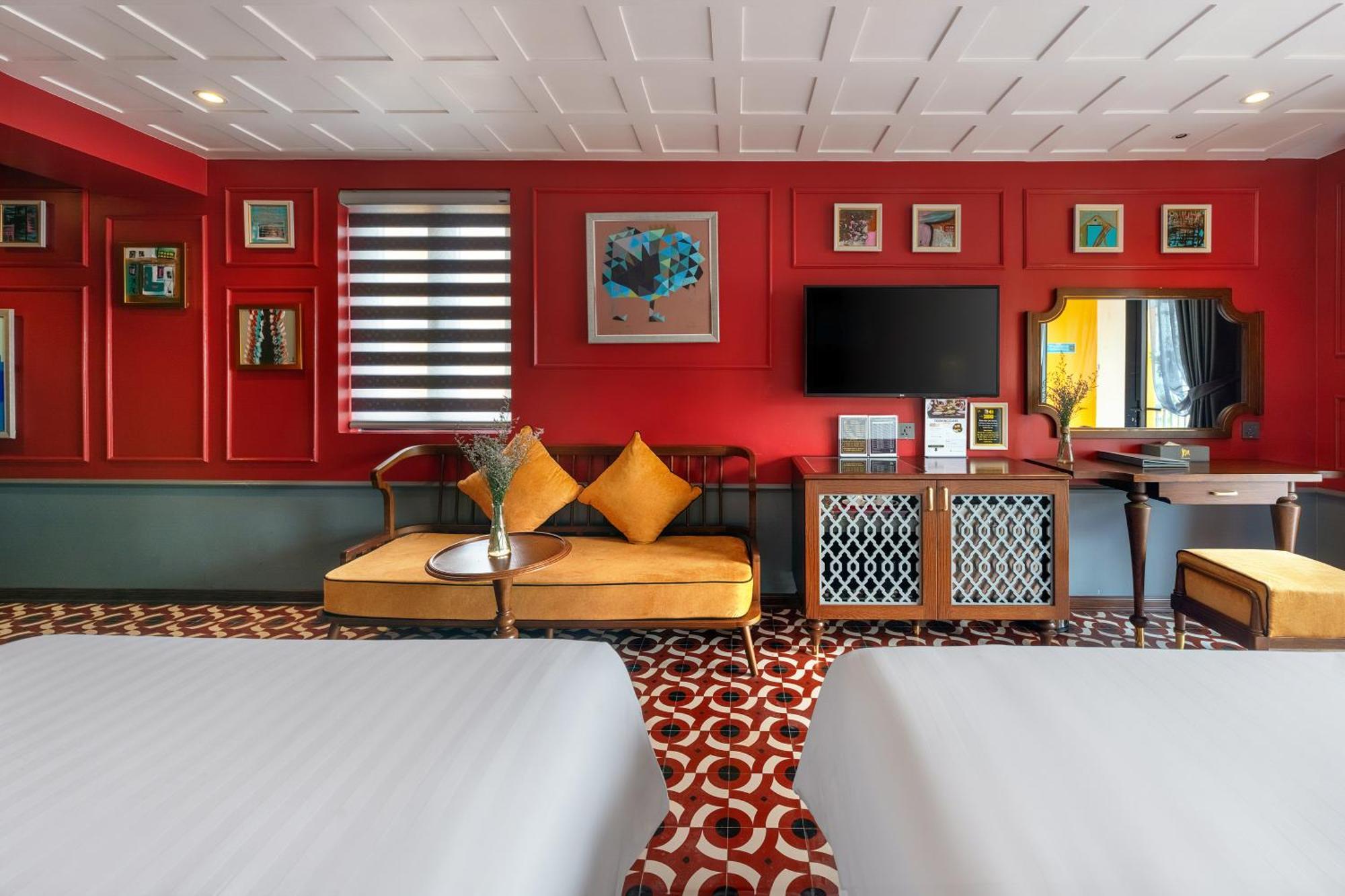 Son Hoi An Boutique Hotel & Spa Exterior photo Suite room at the hotel